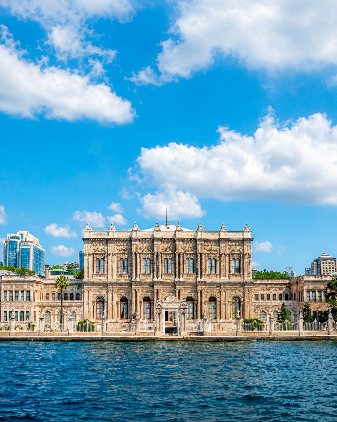 Dolmabahçe Sarayı